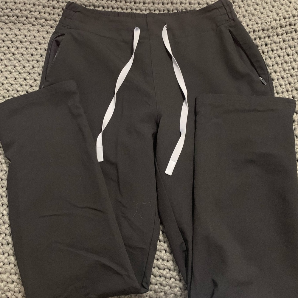 Figs Evans scrub pants